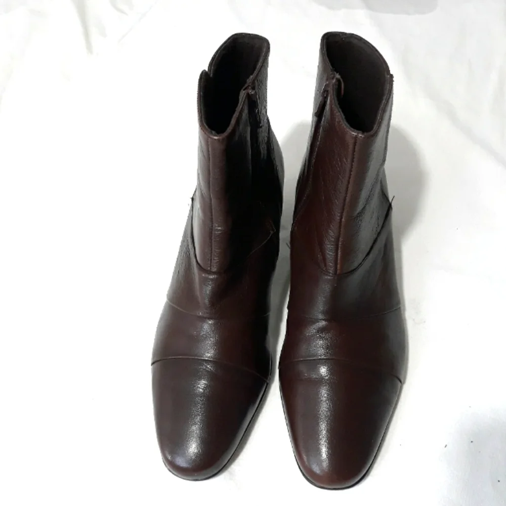 Munro American Leather Brown Ankle Boots Zippered Size 11 M